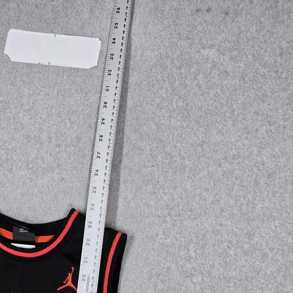 Jordan Boys Jersey M Black Air Jordan #23 Basketball Logo Mesh Sleeveless